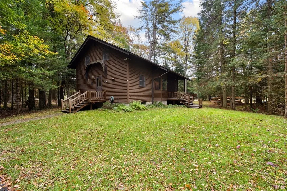 Exterior driveway side