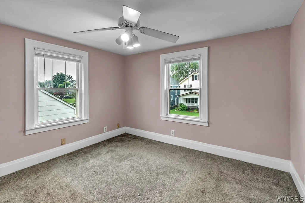 22 Bewley Parkway, Lockport City, New York 14094, Lockport City, New York 14094, 3 Bedroom Bedrooms, 8 Room Rooms,2 BathroomBathrooms,Residential,For Sale,22 Bewley Parkway, Lockport City, New York 14094,0,B1719439