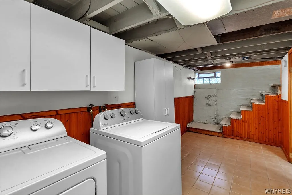 22 Bewley Parkway, Lockport City, New York 14094, Lockport City, New York 14094, 3 Bedroom Bedrooms, 8 Room Rooms,2 BathroomBathrooms,Residential,For Sale,22 Bewley Parkway, Lockport City, New York 14094,0,B1719439
