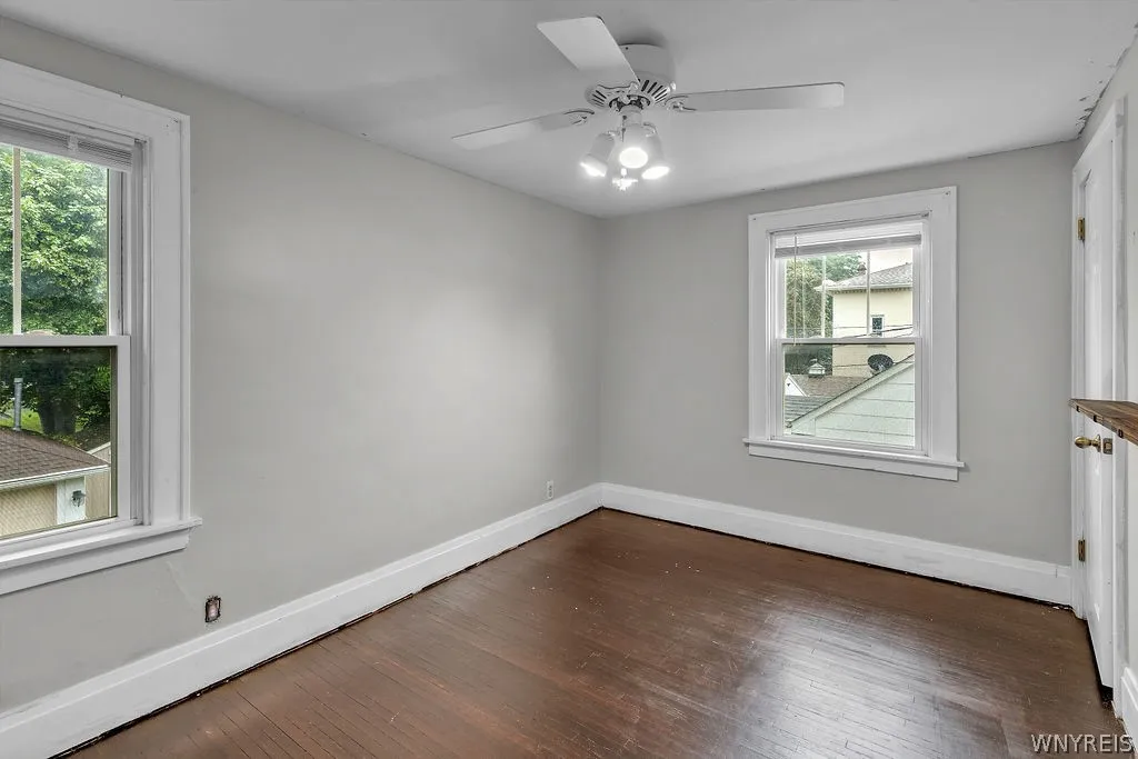 22 Bewley Parkway, Lockport City, New York 14094, Lockport City, New York 14094, 3 Bedroom Bedrooms, 8 Room Rooms,2 BathroomBathrooms,Residential,For Sale,22 Bewley Parkway, Lockport City, New York 14094,0,B1719439
