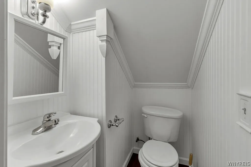 22 Bewley Parkway, Lockport City, New York 14094, Lockport City, New York 14094, 3 Bedroom Bedrooms, 8 Room Rooms,2 BathroomBathrooms,Residential,For Sale,22 Bewley Parkway, Lockport City, New York 14094,0,B1719439
