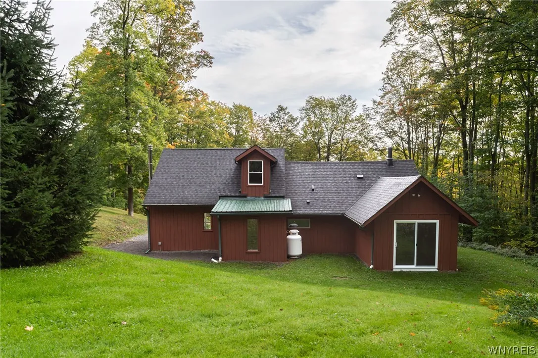 2574 Cotton Hill Road, Bennington, New York 14011, Bennington, New York 14011, 3 Bedroom Bedrooms, 9 Room Rooms,1 BathroomBathrooms,Residential,For Sale,2574 Cotton Hill Road, Bennington, New York 14011,0,B1719374