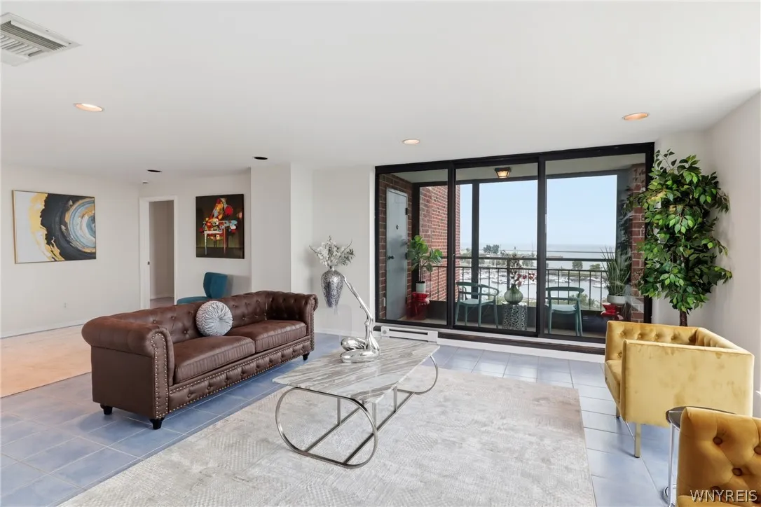 801 Admirals Walk Circle Circle 801, Buffalo, New, Buffalo, New York 14202, 2 Bedroom Bedrooms, 4 Room Rooms,2 BathroomBathrooms,Residential,For Sale,801 Admirals Walk Circle Circle 801, Buffalo, New ,0,B1719515