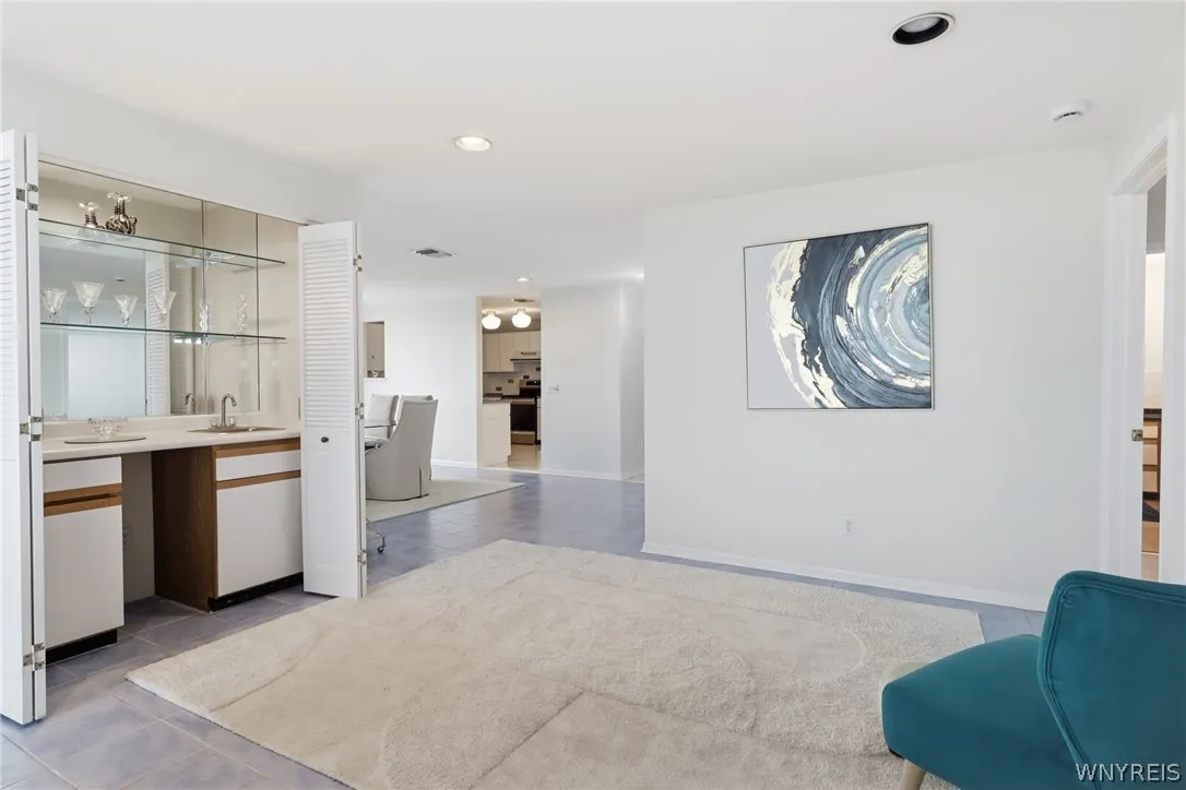 801 Admirals Walk Circle Circle 801, Buffalo, New, Buffalo, New York 14202, 2 Bedroom Bedrooms, 4 Room Rooms,2 BathroomBathrooms,Residential,For Sale,801 Admirals Walk Circle Circle 801, Buffalo, New ,0,B1719515