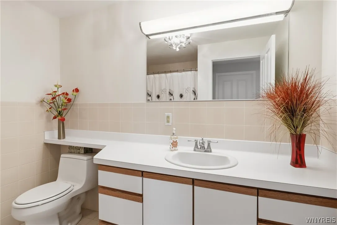 801 Admirals Walk Circle Circle 801, Buffalo, New, Buffalo, New York 14202, 2 Bedroom Bedrooms, 4 Room Rooms,2 BathroomBathrooms,Residential,For Sale,801 Admirals Walk Circle Circle 801, Buffalo, New ,0,B1719515