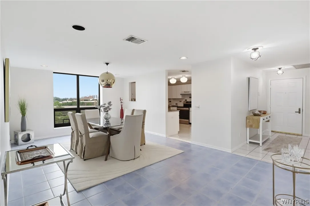 801 Admirals Walk Circle Circle 801, Buffalo, New, Buffalo, New York 14202, 2 Bedroom Bedrooms, 4 Room Rooms,2 BathroomBathrooms,Residential,For Sale,801 Admirals Walk Circle Circle 801, Buffalo, New ,0,B1719515