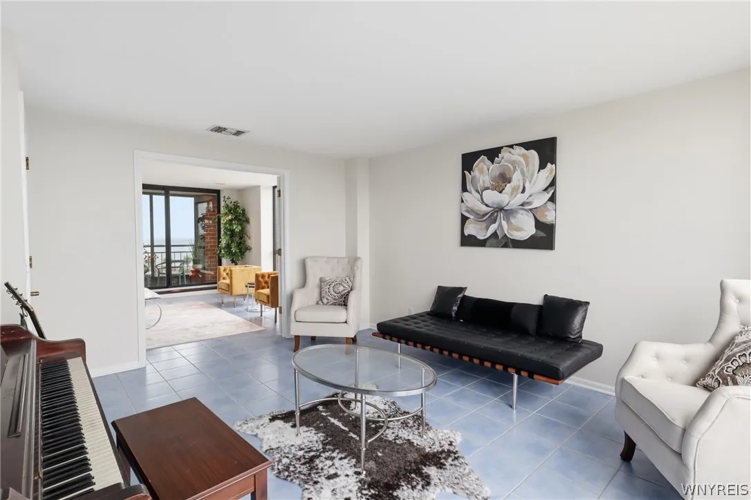 801 Admirals Walk Circle Circle 801, Buffalo, New, Buffalo, New York 14202, 2 Bedroom Bedrooms, 4 Room Rooms,2 BathroomBathrooms,Residential,For Sale,801 Admirals Walk Circle Circle 801, Buffalo, New ,0,B1719515