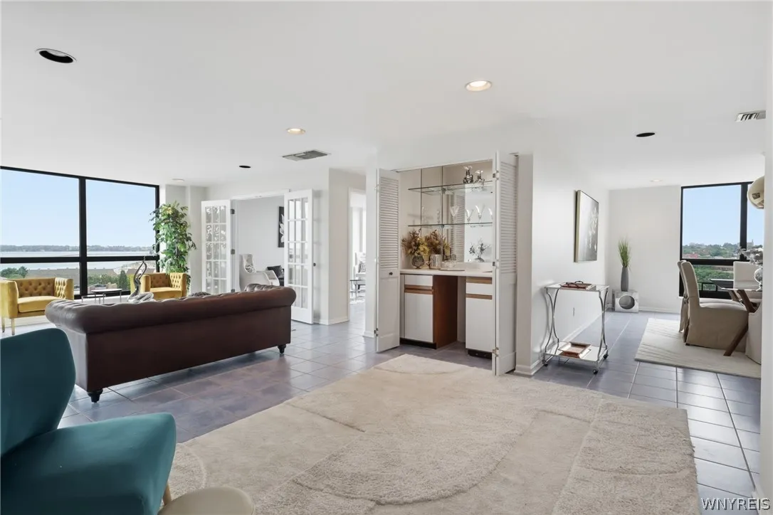 801 Admirals Walk Circle Circle 801, Buffalo, New, Buffalo, New York 14202, 2 Bedroom Bedrooms, 4 Room Rooms,2 BathroomBathrooms,Residential,For Sale,801 Admirals Walk Circle Circle 801, Buffalo, New ,0,B1719515