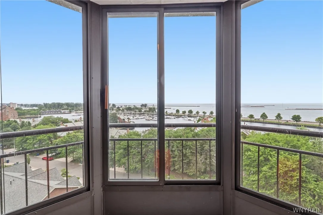 801 Admirals Walk Circle Circle 801, Buffalo, New, Buffalo, New York 14202, 2 Bedroom Bedrooms, 4 Room Rooms,2 BathroomBathrooms,Residential,For Sale,801 Admirals Walk Circle Circle 801, Buffalo, New ,0,B1719515