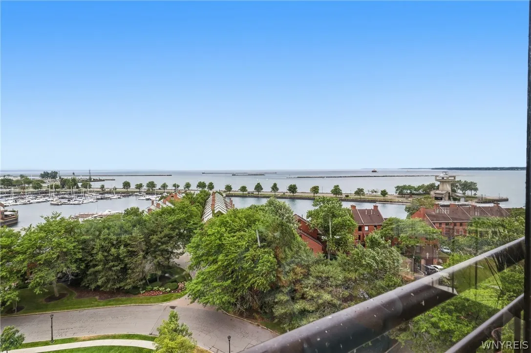 801 Admirals Walk Circle Circle 801, Buffalo, New, Buffalo, New York 14202, 2 Bedroom Bedrooms, 4 Room Rooms,2 BathroomBathrooms,Residential,For Sale,801 Admirals Walk Circle Circle 801, Buffalo, New ,0,B1719515