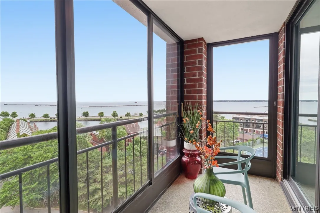 801 Admirals Walk Circle Circle 801, Buffalo, New, Buffalo, New York 14202, 2 Bedroom Bedrooms, 4 Room Rooms,2 BathroomBathrooms,Residential,For Sale,801 Admirals Walk Circle Circle 801, Buffalo, New ,0,B1719515
