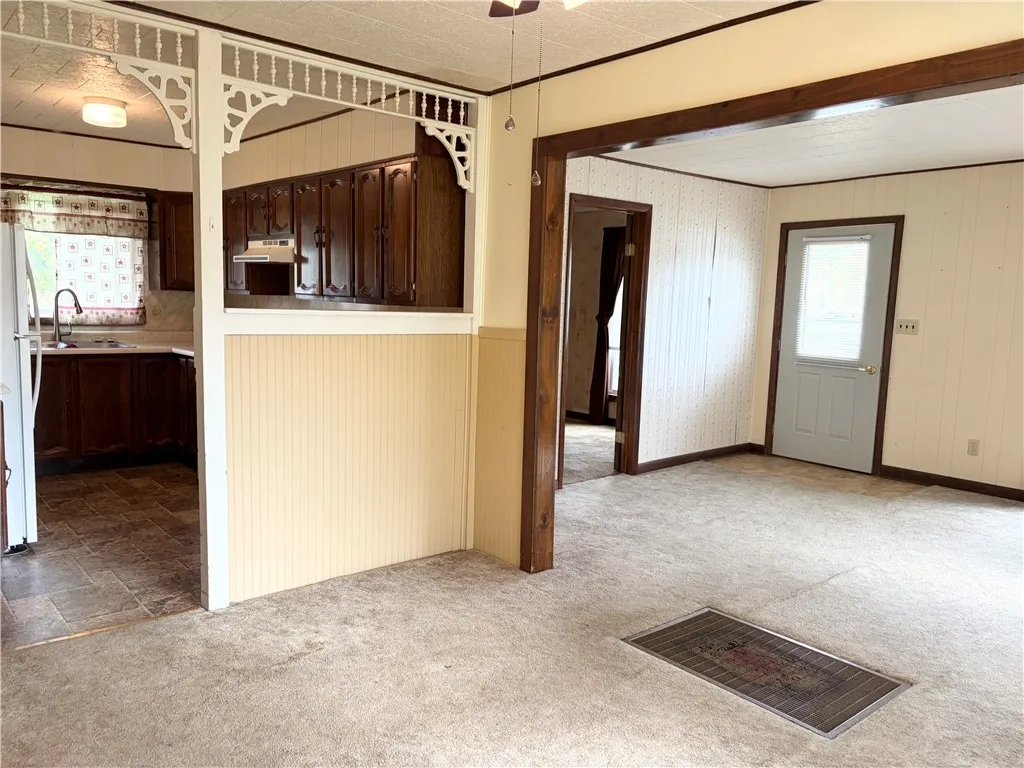 57 West Main Street, Canisteo, New York 14823, Canisteo, New York 14823, 2 Bedroom Bedrooms, 5 Room Rooms,1 BathroomBathrooms,Residential,For Sale,57 West Main Street, Canisteo, New York 14823,0,R1718877