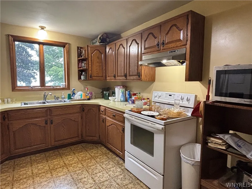 5643 Fisk Road, Pendleton, New York 14094, Pendleton, New York 14094, 3 Bedroom Bedrooms, 7 Room Rooms,2 BathroomBathrooms,Residential,For Sale,5643 Fisk Road, Pendleton, New York 14094,0,B1719414
