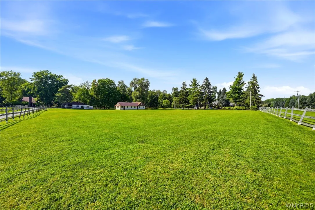 4970 Goodrich Road, Clarence, New York 14031, Clarence, New York 14031, 3 Bedroom Bedrooms, 11 Room Rooms,2 BathroomBathrooms,Residential,For Sale,4970 Goodrich Road, Clarence, New York 14031,0,B1719542