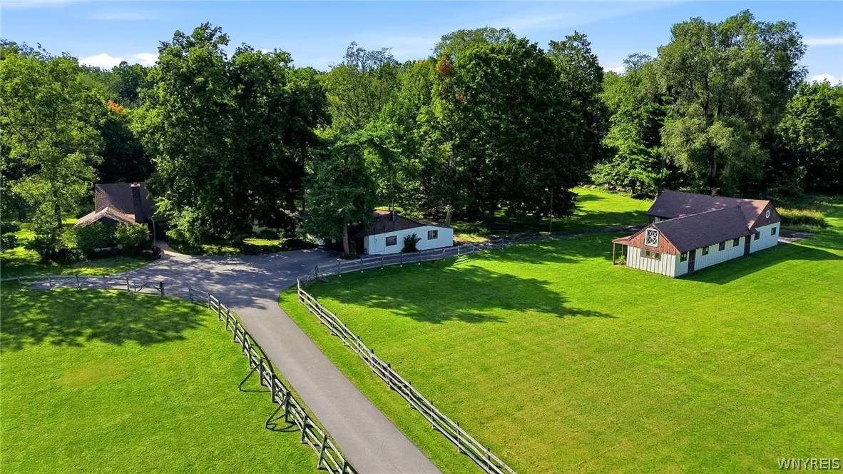4970 Goodrich Road, Clarence, New York 14031, Clarence, New York 14031, 3 Bedroom Bedrooms, 11 Room Rooms,2 BathroomBathrooms,Residential,For Sale,4970 Goodrich Road, Clarence, New York 14031,0,B1719542