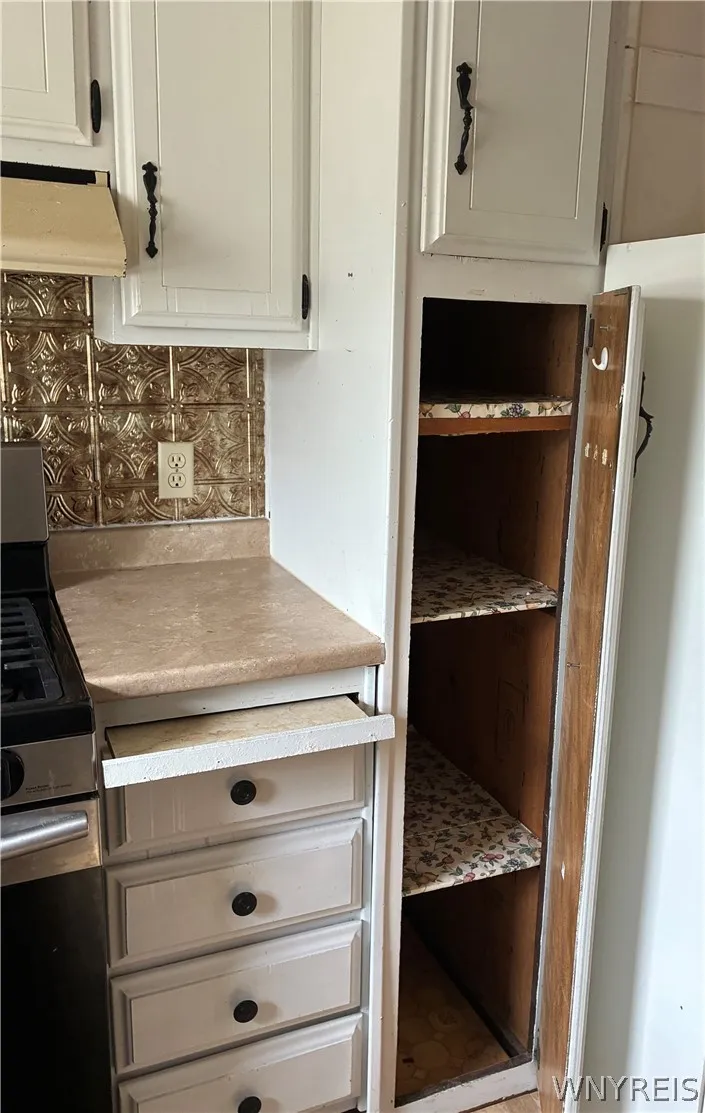 ADDITIONAL 2 DOOR CABINET STORAGE