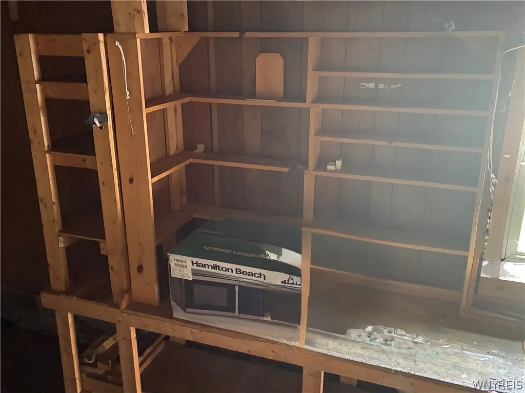 WORK BENCH AREA/STORAGE