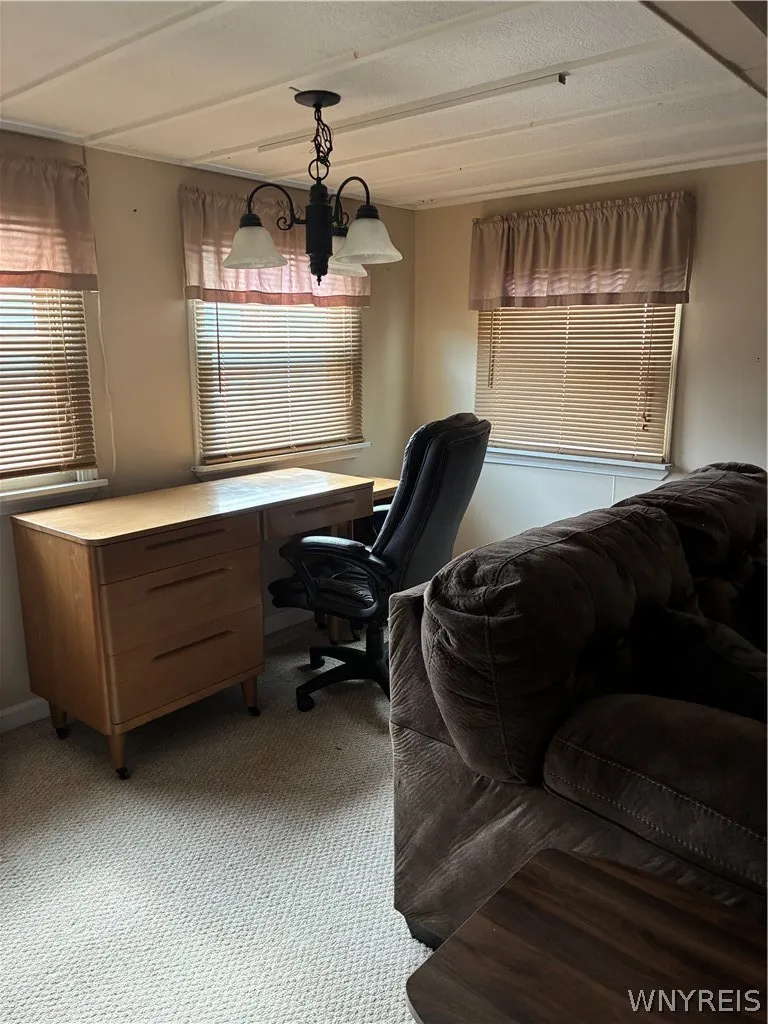FLEXIBLE USE ADDITION/FORMAL DINING