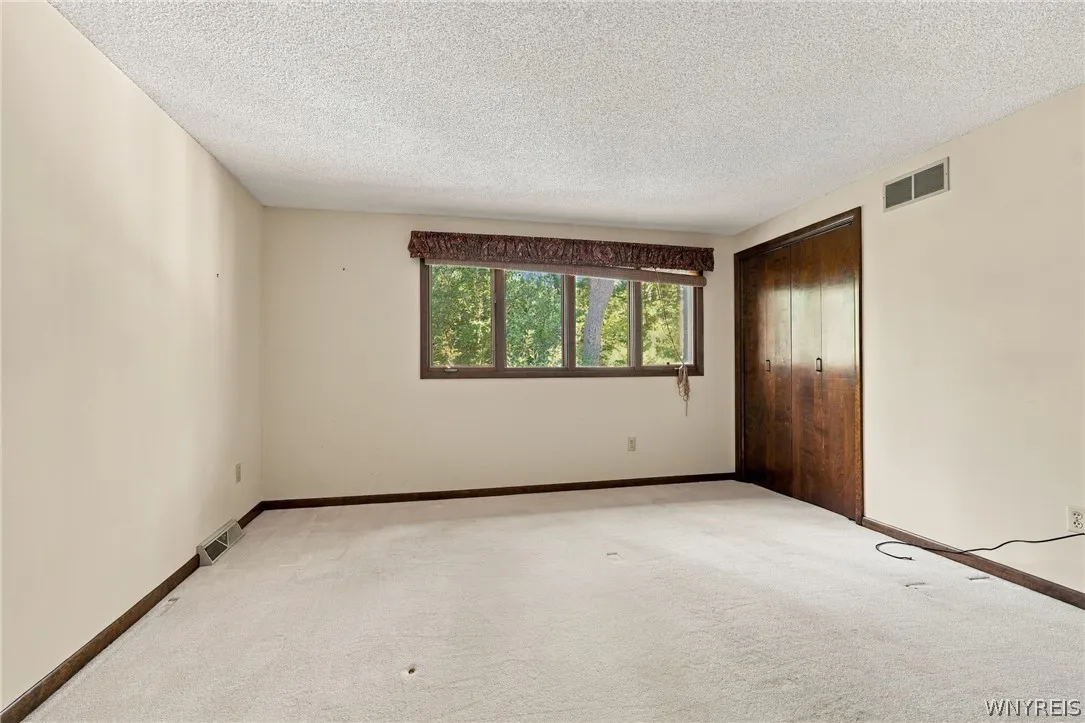 130 Breezewood, Amherst, New York 14051, Amherst, New York 14051, 3 Bedroom Bedrooms, 5 Room Rooms,2 BathroomBathrooms,Residential,For Sale,130 Breezewood, Amherst, New York 14051,0,B1714448