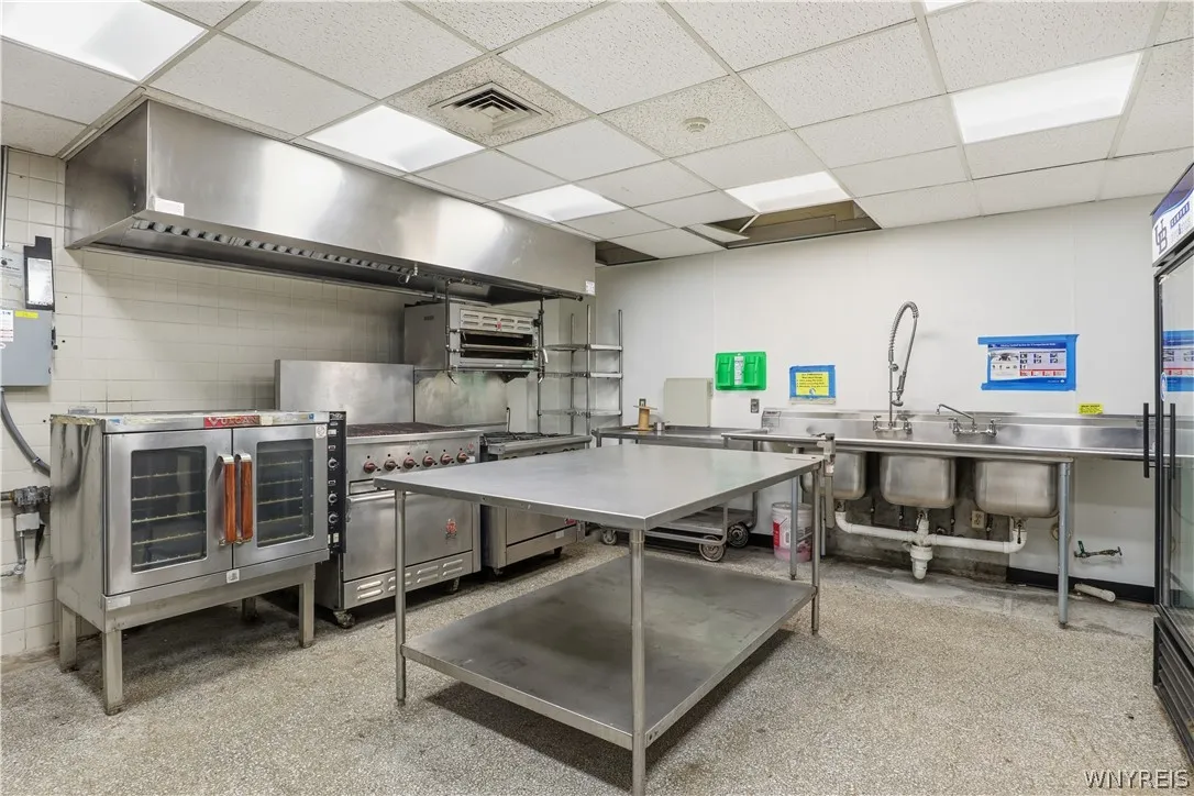 672 Delaware Avenue, Buffalo, New York 14209, Buffalo, New York 14209, ,Commercial Sale,For Sale,672 Delaware Avenue, Buffalo, New York 14209,0,B1719577