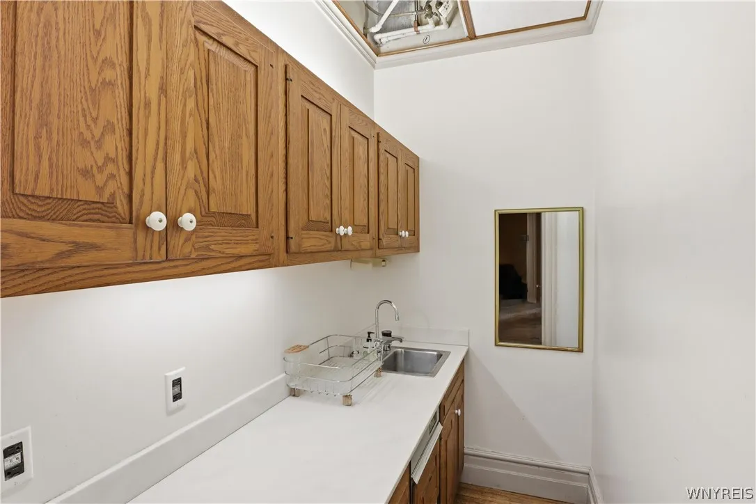 672 Delaware Avenue, Buffalo, New York 14209, Buffalo, New York 14209, ,Commercial Sale,For Sale,672 Delaware Avenue, Buffalo, New York 14209,0,B1719577