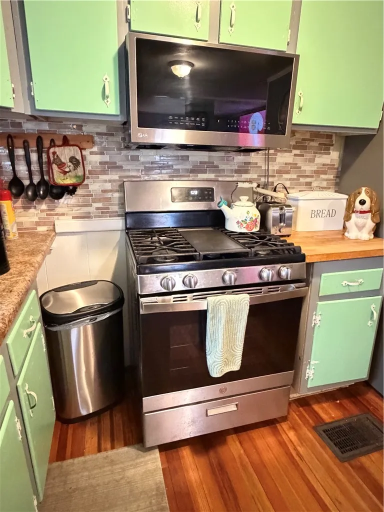 1 Orchard Street, Sidney, New York 13838, Sidney, New York 13838, 2 Bedroom Bedrooms, 7 Room Rooms,1 BathroomBathrooms,Residential,For Sale,1 Orchard Street, Sidney, New York 13838,0,R1719575