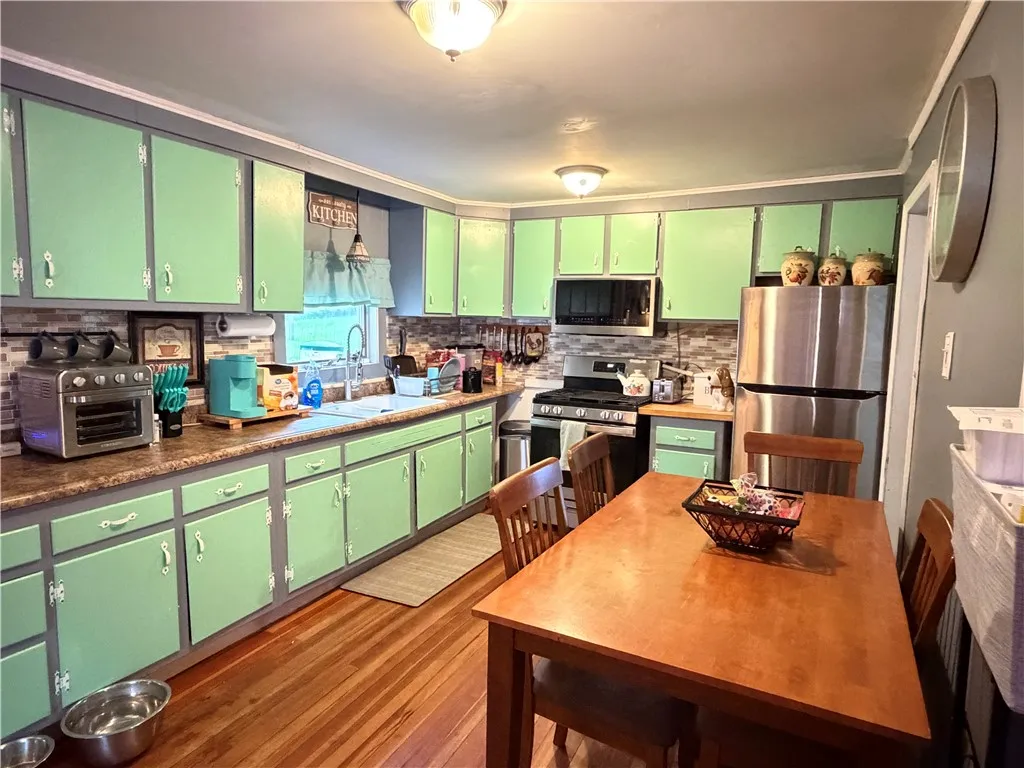 1 Orchard Street, Sidney, New York 13838, Sidney, New York 13838, 2 Bedroom Bedrooms, 7 Room Rooms,1 BathroomBathrooms,Residential,For Sale,1 Orchard Street, Sidney, New York 13838,0,R1719575