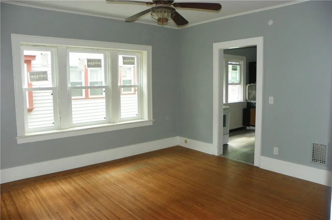 45-47 Werner Park 45, Rochester, New York 14620, Rochester, New York 14620, 3 Bedroom Bedrooms, 7 Room Rooms,1 BathroomBathrooms,Residential Lease,For Rent,45-47 Werner Park 45, Rochester, New York 14620,0,R1719659