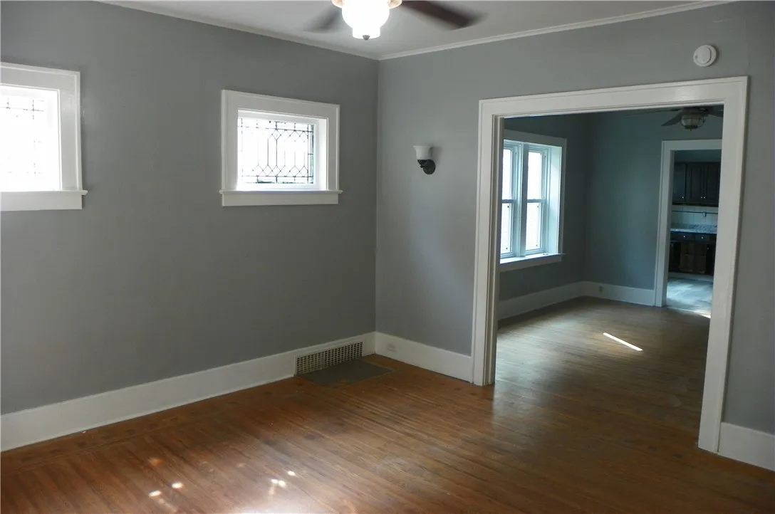 45-47 Werner Park 45, Rochester, New York 14620, Rochester, New York 14620, 3 Bedroom Bedrooms, 7 Room Rooms,1 BathroomBathrooms,Residential Lease,For Rent,45-47 Werner Park 45, Rochester, New York 14620,0,R1719659