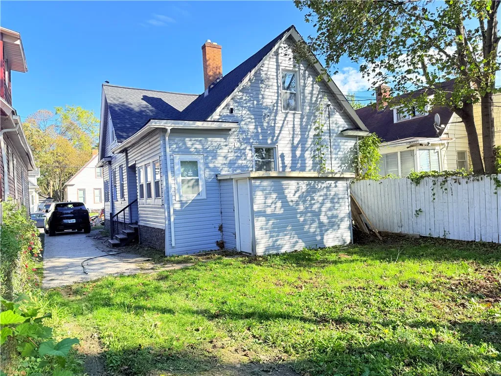371 Hague Street, Rochester, New York 14611, Rochester, New York 14611, 3 Bedroom Bedrooms, 7 Room Rooms,1 BathroomBathrooms,Residential,For Sale,371 Hague Street, Rochester, New York 14611,0,R1719756