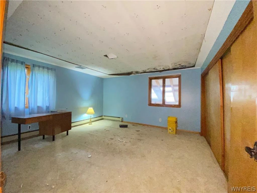 6768 Southwestern Boulevard, Hamburg, New York 140, Hamburg, New York 14085, 3 Bedroom Bedrooms, 6 Room Rooms,2 BathroomBathrooms,Residential,For Sale,6768 Southwestern Boulevard, Hamburg, New York 140,0,B1719544