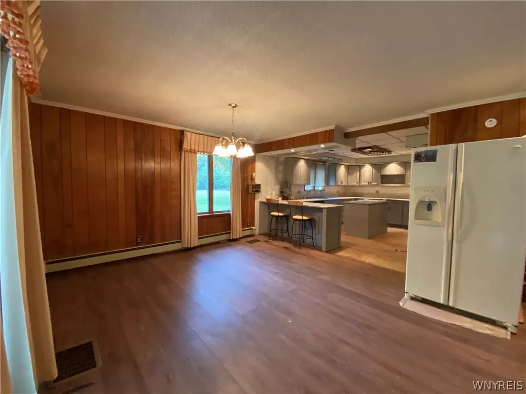 6768 Southwestern Boulevard, Hamburg, New York 140, Hamburg, New York 14085, 3 Bedroom Bedrooms, 6 Room Rooms,2 BathroomBathrooms,Residential,For Sale,6768 Southwestern Boulevard, Hamburg, New York 140,0,B1719544