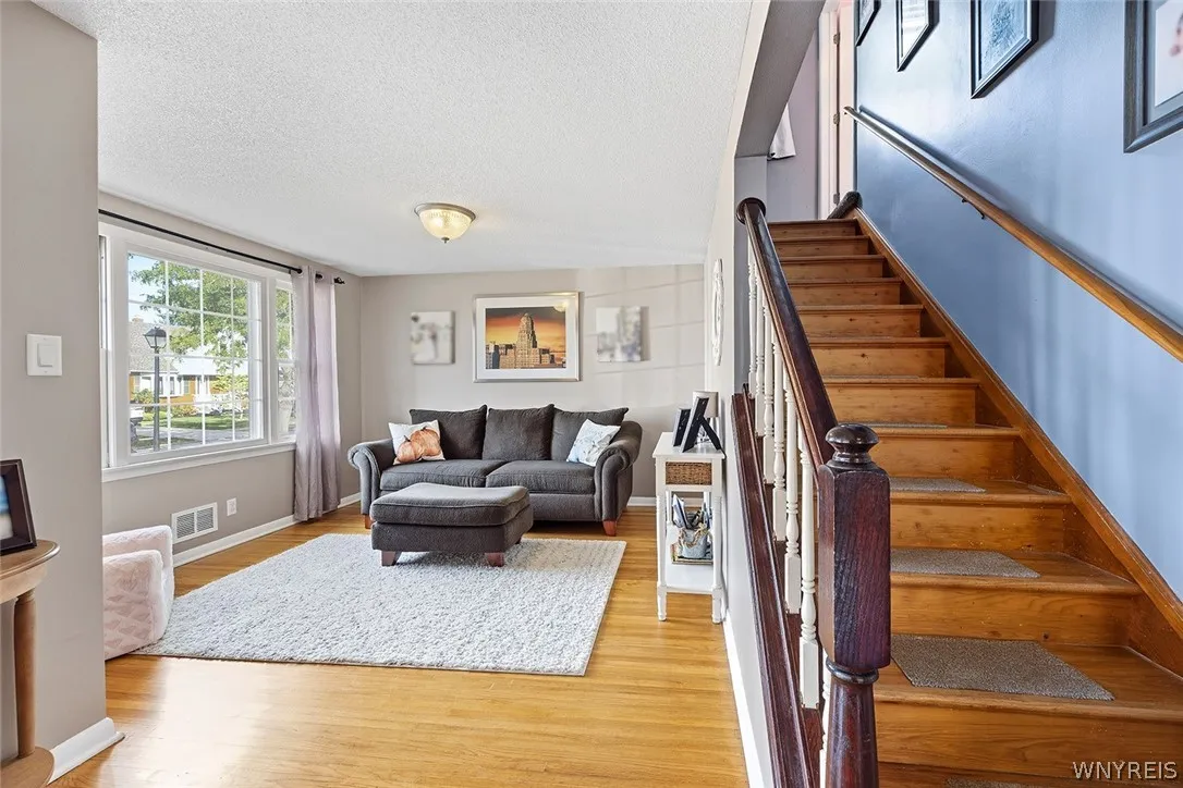 141 North Ellwood Avenue, Tonawanda, New York 1422, Tonawanda, New York 14223, 4 Bedroom Bedrooms, 8 Room Rooms,2 BathroomBathrooms,Residential,For Sale,141 North Ellwood Avenue, Tonawanda, New York 1422,0,B1719140
