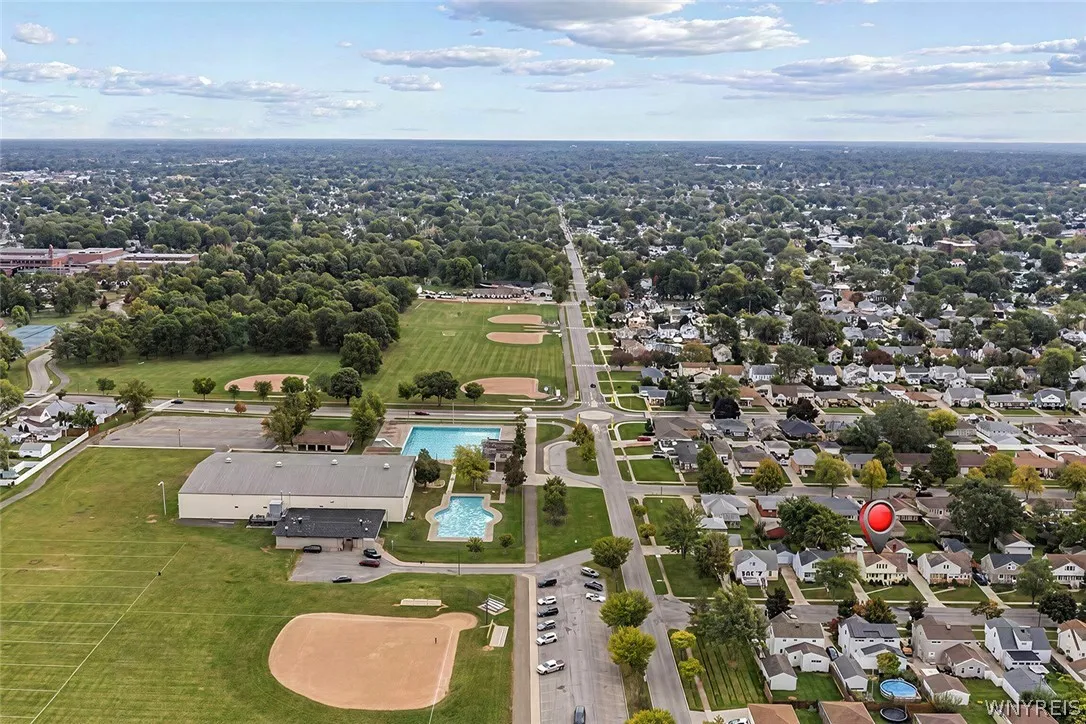 141 North Ellwood Avenue, Tonawanda, New York 1422, Tonawanda, New York 14223, 4 Bedroom Bedrooms, 8 Room Rooms,2 BathroomBathrooms,Residential,For Sale,141 North Ellwood Avenue, Tonawanda, New York 1422,0,B1719140
