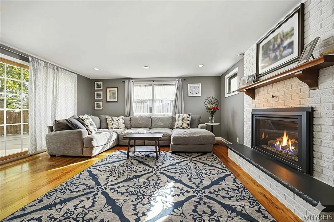 141 North Ellwood Avenue, Tonawanda, New York 1422, Tonawanda, New York 14223, 4 Bedroom Bedrooms, 8 Room Rooms,2 BathroomBathrooms,Residential,For Sale,141 North Ellwood Avenue, Tonawanda, New York 1422,0,B1719140