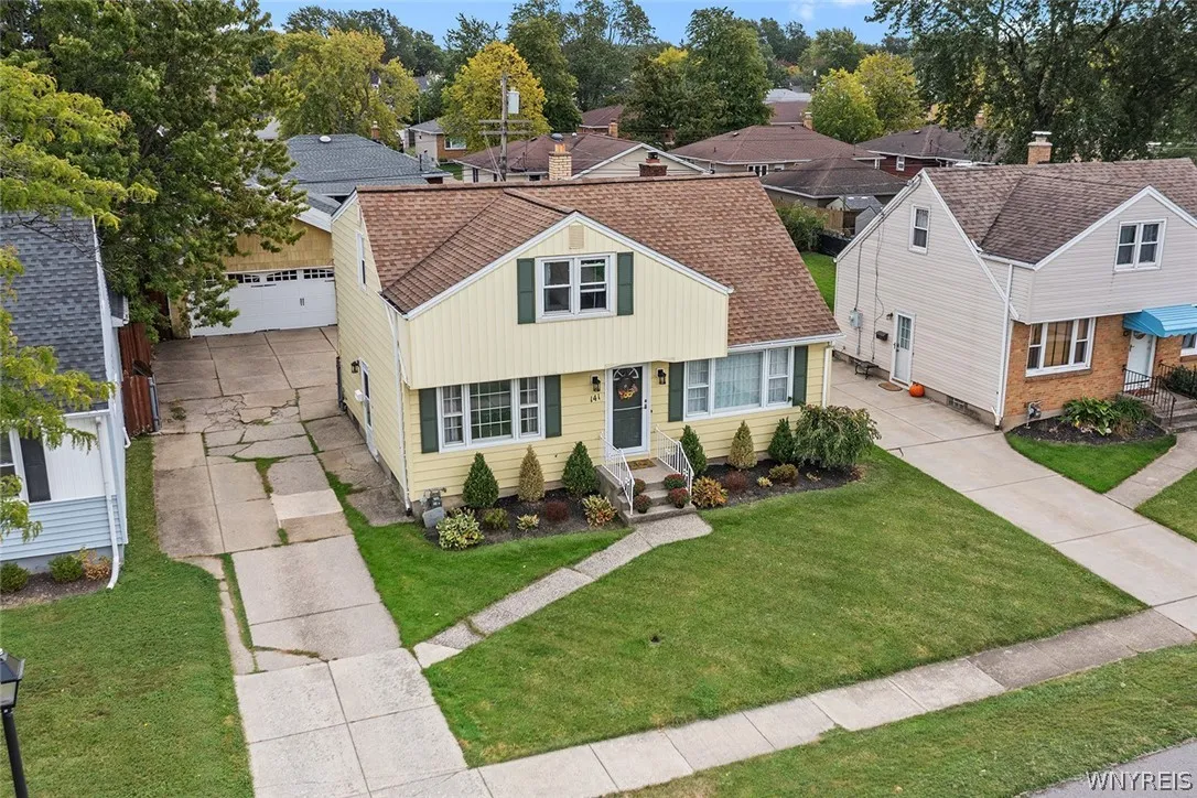 141 North Ellwood Avenue, Tonawanda, New York 1422, Tonawanda, New York 14223, 4 Bedroom Bedrooms, 8 Room Rooms,2 BathroomBathrooms,Residential,For Sale,141 North Ellwood Avenue, Tonawanda, New York 1422,0,B1719140