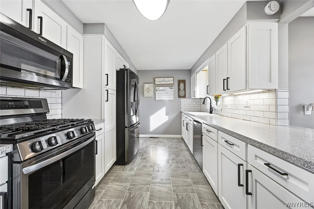 141 North Ellwood Avenue, Tonawanda, New York 1422, Tonawanda, New York 14223, 4 Bedroom Bedrooms, 8 Room Rooms,2 BathroomBathrooms,Residential,For Sale,141 North Ellwood Avenue, Tonawanda, New York 1422,0,B1719140