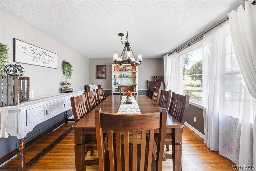 141 North Ellwood Avenue, Tonawanda, New York 1422, Tonawanda, New York 14223, 4 Bedroom Bedrooms, 8 Room Rooms,2 BathroomBathrooms,Residential,For Sale,141 North Ellwood Avenue, Tonawanda, New York 1422,0,B1719140