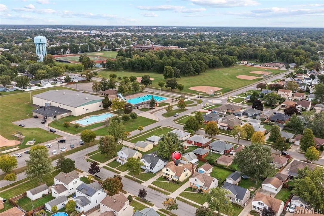 141 North Ellwood Avenue, Tonawanda, New York 1422, Tonawanda, New York 14223, 4 Bedroom Bedrooms, 8 Room Rooms,2 BathroomBathrooms,Residential,For Sale,141 North Ellwood Avenue, Tonawanda, New York 1422,0,B1719140