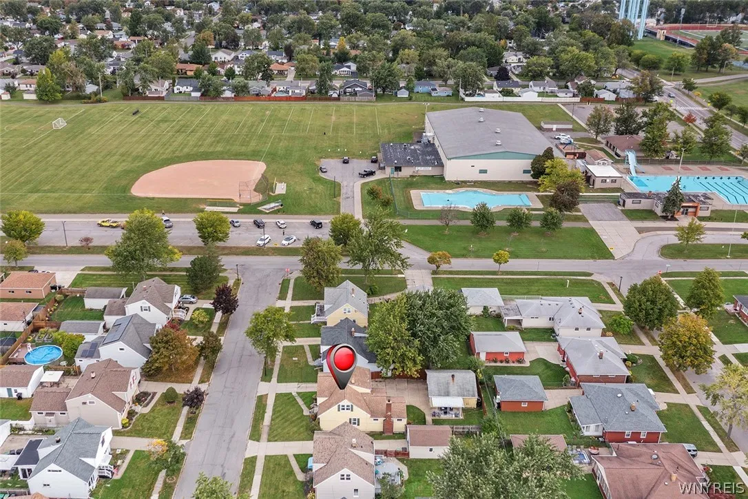141 North Ellwood Avenue, Tonawanda, New York 1422, Tonawanda, New York 14223, 4 Bedroom Bedrooms, 8 Room Rooms,2 BathroomBathrooms,Residential,For Sale,141 North Ellwood Avenue, Tonawanda, New York 1422,0,B1719140