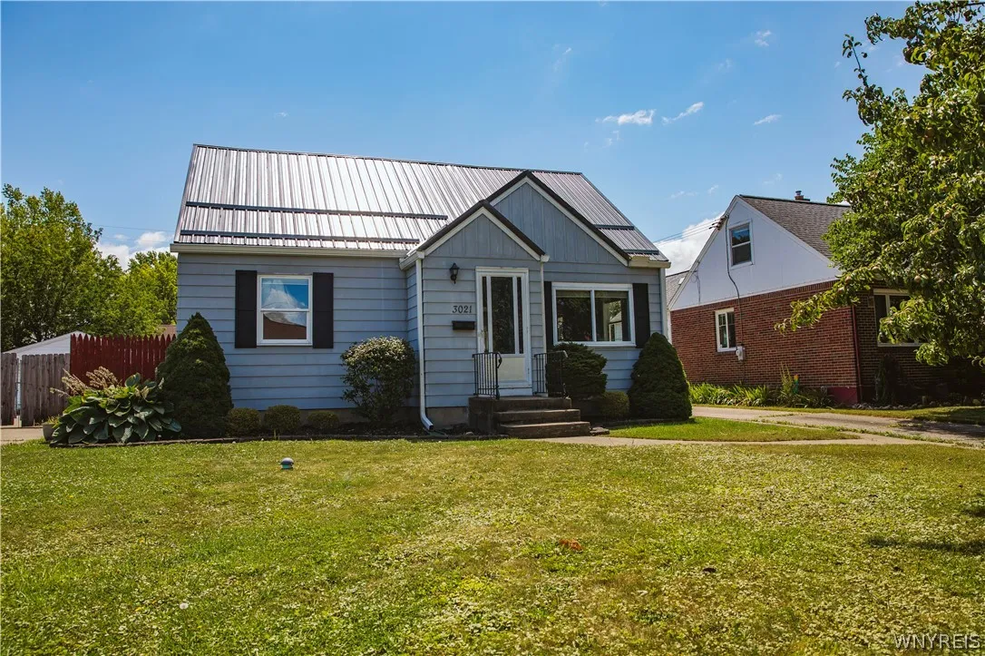 3021 Kirschner Parkway, Hamburg, New York 14075, Hamburg, New York 14075, 3 Bedroom Bedrooms, 7 Room Rooms,1 BathroomBathrooms,Residential,For Sale,3021 Kirschner Parkway, Hamburg, New York 14075,0,B1719532