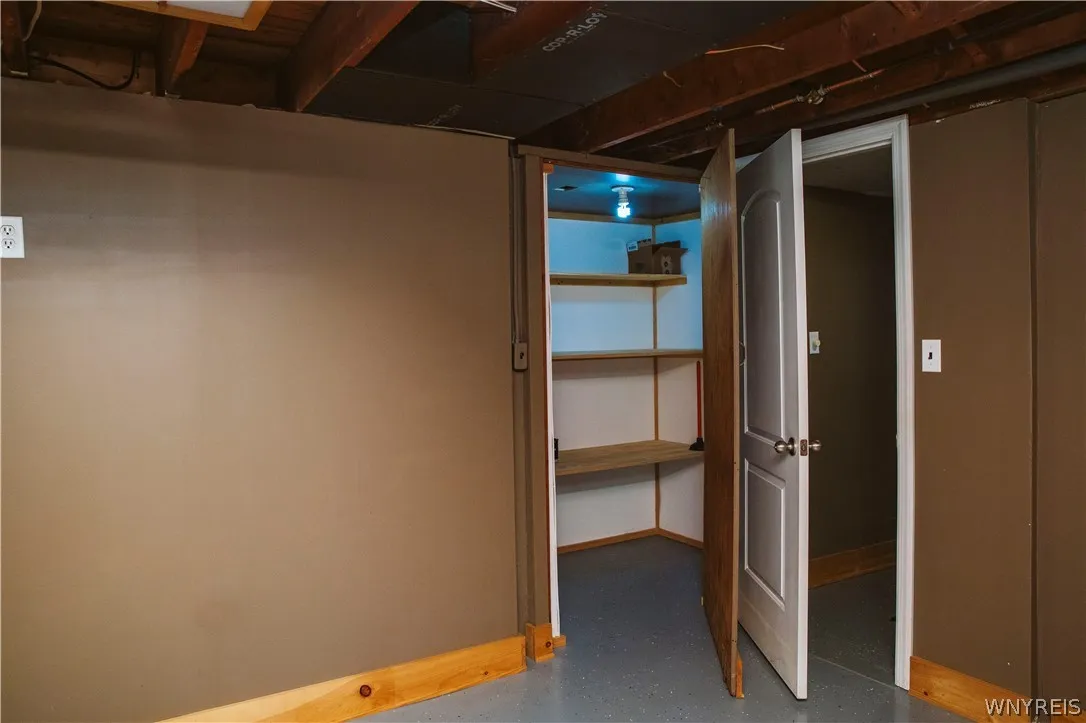 3021 Kirschner Parkway, Hamburg, New York 14075, Hamburg, New York 14075, 3 Bedroom Bedrooms, 7 Room Rooms,1 BathroomBathrooms,Residential,For Sale,3021 Kirschner Parkway, Hamburg, New York 14075,0,B1719532