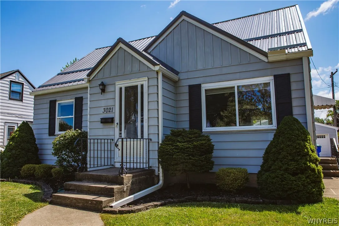 3021 Kirschner Parkway, Hamburg, New York 14075, Hamburg, New York 14075, 3 Bedroom Bedrooms, 7 Room Rooms,1 BathroomBathrooms,Residential,For Sale,3021 Kirschner Parkway, Hamburg, New York 14075,0,B1719532