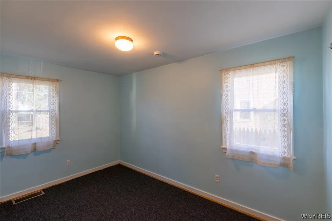514 Windermere Boulevard, Amherst, New York 14226, Amherst, New York 14226, 4 Bedroom Bedrooms, 7 Room Rooms,2 BathroomBathrooms,Residential,For Sale,514 Windermere Boulevard, Amherst, New York 14226,0,B1719452