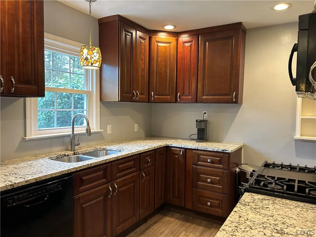 2703 West Genesee Street, Geddes, New York 13219, Geddes, New York 13219, 3 Bedroom Bedrooms, 6 Room Rooms,1 BathroomBathrooms,Residential,For Sale,2703 West Genesee Street, Geddes, New York 13219,0,S1719911