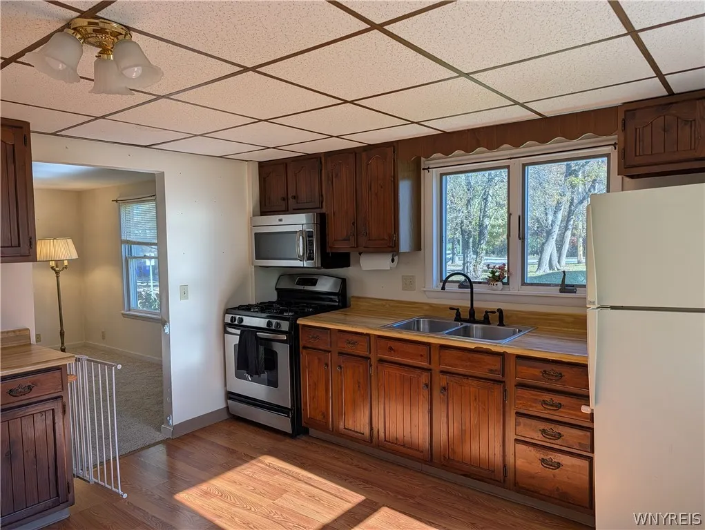 4500 Camp Road, Hamburg, New York 14075, Hamburg, New York 14075, 5 Bedroom Bedrooms, ,2 BathroomBathrooms,Residential,For Sale,4500 Camp Road, Hamburg, New York 14075,0,B1720048