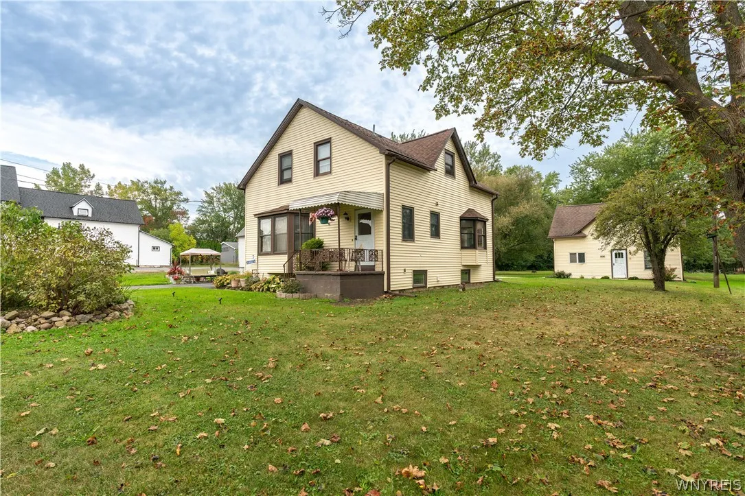 4500 Camp Road, Hamburg, New York 14075, Hamburg, New York 14075, 5 Bedroom Bedrooms, ,2 BathroomBathrooms,Residential,For Sale,4500 Camp Road, Hamburg, New York 14075,0,B1720048