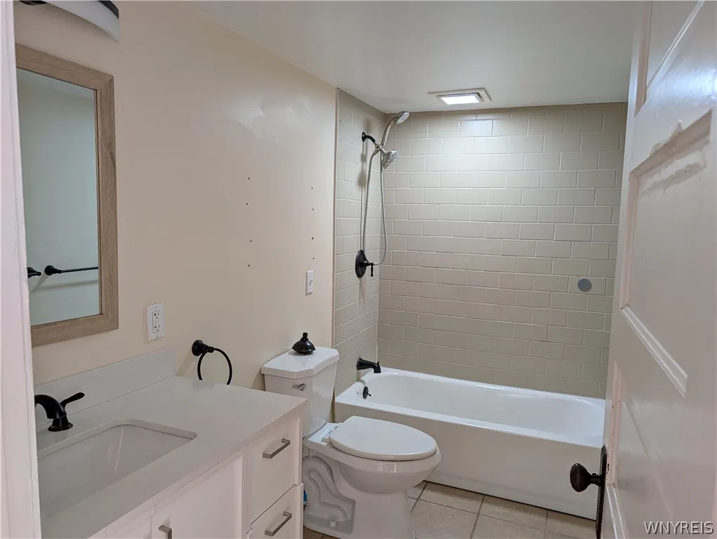 4500 Camp Road, Hamburg, New York 14075, Hamburg, New York 14075, 5 Bedroom Bedrooms, ,2 BathroomBathrooms,Residential,For Sale,4500 Camp Road, Hamburg, New York 14075,0,B1720048