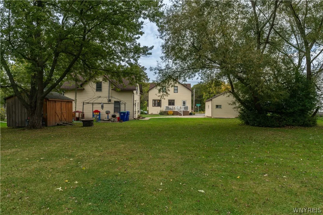4500 Camp Road, Hamburg, New York 14075, Hamburg, New York 14075, 5 Bedroom Bedrooms, ,2 BathroomBathrooms,Residential,For Sale,4500 Camp Road, Hamburg, New York 14075,0,B1720048