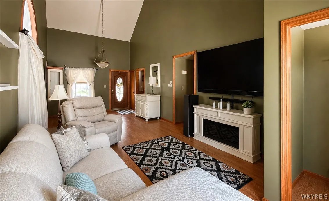 53 Paige Avenue, Tonawanda, New York 14223, Tonawanda, New York 14223, 3 Bedroom Bedrooms, 5 Room Rooms,1 BathroomBathrooms,Residential,For Sale,53 Paige Avenue, Tonawanda, New York 14223,0,B1719677